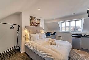Host Stay Hills Residence