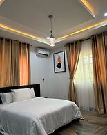 Crownbee Luxury Apartment