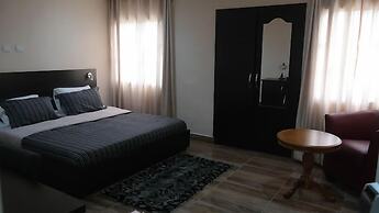 Crownbee Luxury Apartment