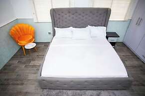 Crownbee Luxury Apartment