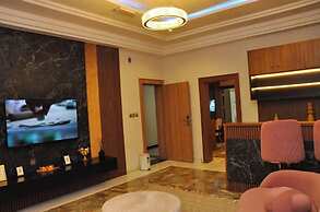 May Shorlet Suites