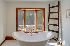 8 Mi to Windham Mountain Club: Mtn View Home!