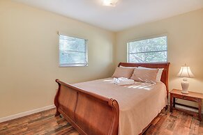 6 Mi to Anna Maria Island: Modern Bradenton Home