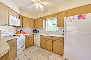 6 Mi to Anna Maria Island: Modern Bradenton Home