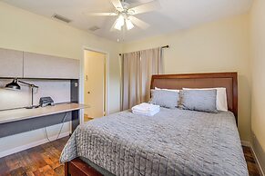 6 Mi to Anna Maria Island: Modern Bradenton Home