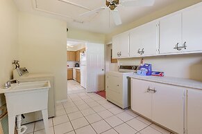 6 Mi to Anna Maria Island: Modern Bradenton Home