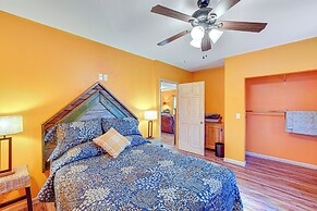Near Historic Sites: Colorful Hyde Park Apartment!