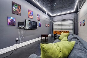 Relax in Modern Luxury: Resort Home w/ Pool!