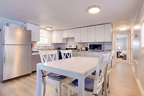 Near Golf & Casinos: Pet-friendly Mesquite Home!