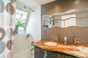 Santa Fe Geo Dome w/ Trail Access & Views