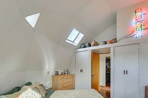 Santa Fe Geo Dome w/ Trail Access & Views