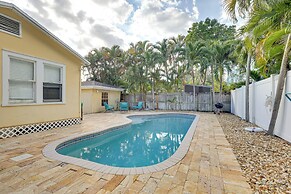 Shared Pool & Backyard: Small & Cozy Guest House