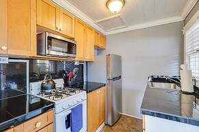 Shared Pool & Backyard: Small & Cozy Guest House