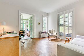 Hudson Valley Estate on 4 Acres w/ Private Pool!