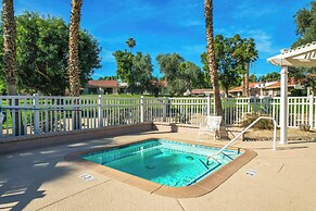 Games, Grill & Golf Course View: Palm Desert Gem!
