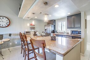 Games, Grill & Golf Course View: Palm Desert Gem!