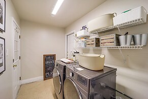 5 Mi to Dtwn: Pet-friendly Gem in Blowing Rock!