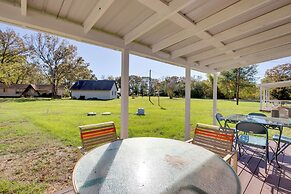 Waterfront Lake Fork Getaway w/ Dock Access