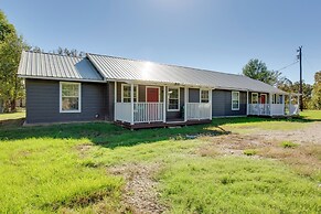 Waterfront Lake Fork Getaway w/ Dock Access