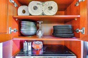 Walk to Ski Lift: Resort Condo in Park City!