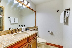 Walk to Ski Lift: Resort Condo in Park City!