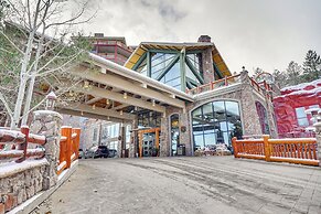 Walk to Ski Lift: Resort Condo in Park City!