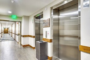 Walk to Ski Lift: Resort Condo in Park City!