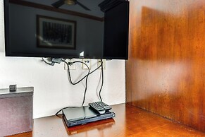 Walk to Ski Lift: Resort Condo in Park City!