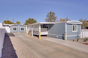 2 Mi to Oasis Golf Club: Pet-friendly Retreat