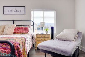 2 Mi to Oasis Golf Club: Pet-friendly Retreat