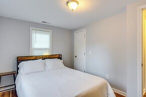 ~ 8 Mi to Pinehurst: Cozy Home w/ Extended Deck!