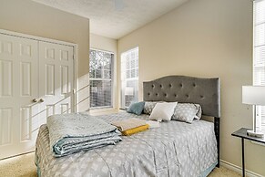 6 Mi to Texas A&m: Home w/ Pool Access