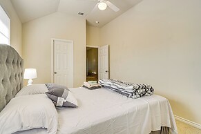 6 Mi to Texas A&m: Home w/ Pool Access