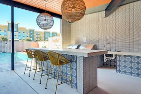 5 Mi to Dtwn: Modern Condo in New Braunfels!