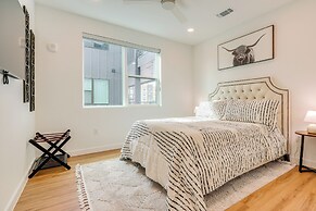 5 Mi to Dtwn: Modern Condo in New Braunfels!