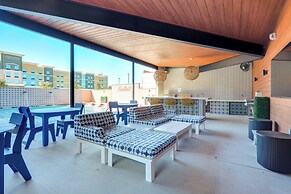 5 Mi to Dtwn: Modern Condo in New Braunfels!