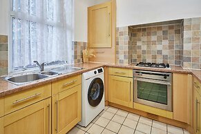 Host Stay Milford Road