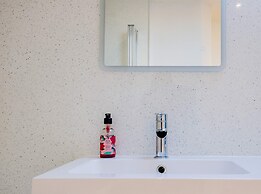 Host Stay Chichester Close