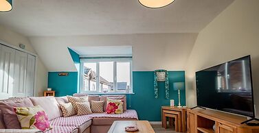 Host Stay Chichester Close