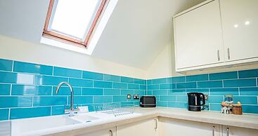 Host Stay Chichester Close