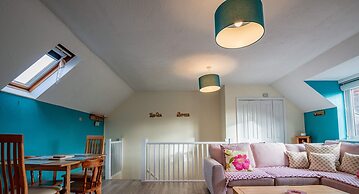 Host Stay Chichester Close