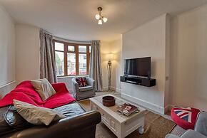 Host Stay Severn Swans House