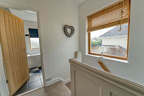 Host Stay Severn Swans House