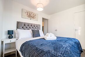 Host Stay Chestnut Residence