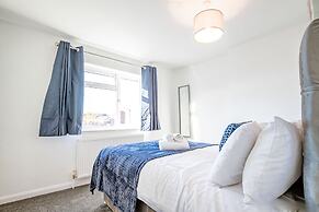 Host Stay Chestnut Residence