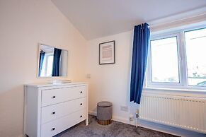 Host Stay Chestnut Residence