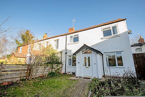 Host Stay Chestnut Residence