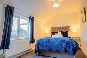 Host Stay Chestnut Residence