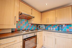 Host Stay Chestnut Residence