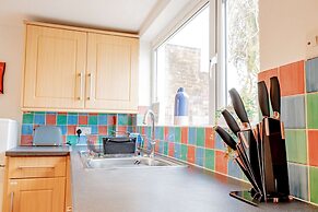 Host Stay Chestnut Residence